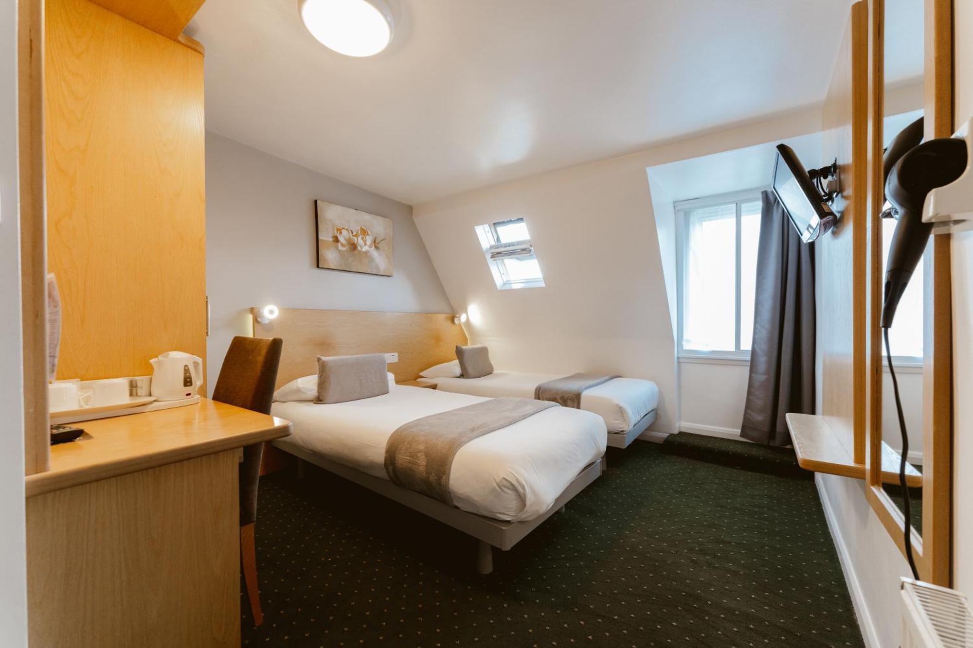 Star Hotel Лондон Экстерьер фото