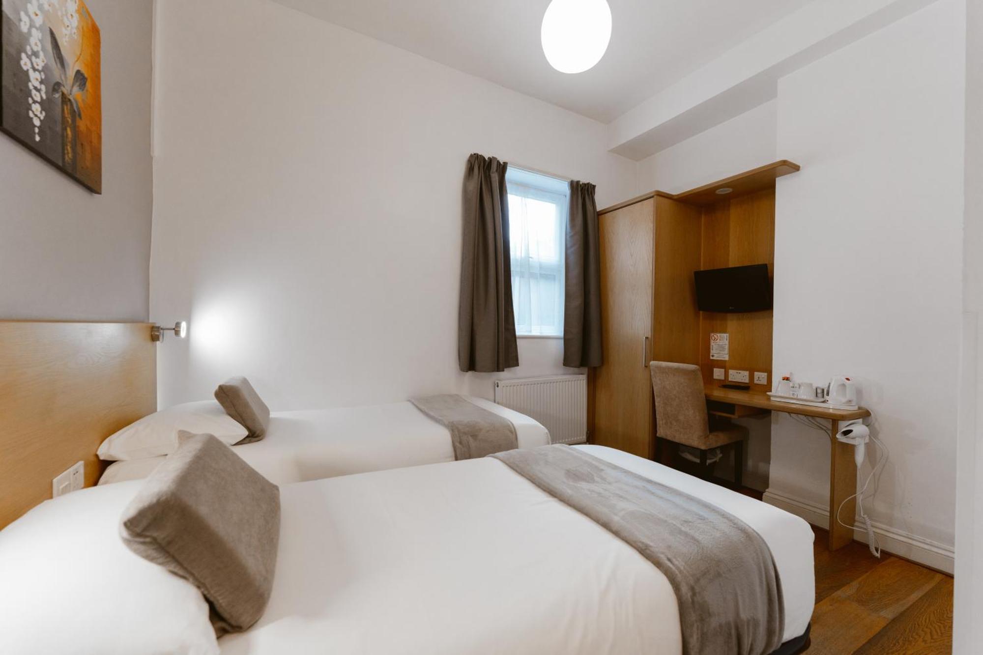 Star Hotel Лондон Экстерьер фото