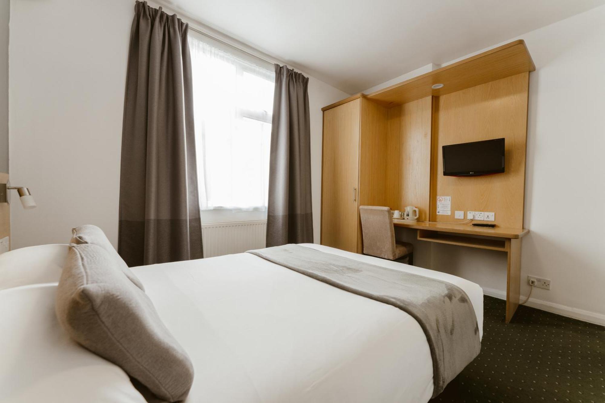 Star Hotel Лондон Экстерьер фото