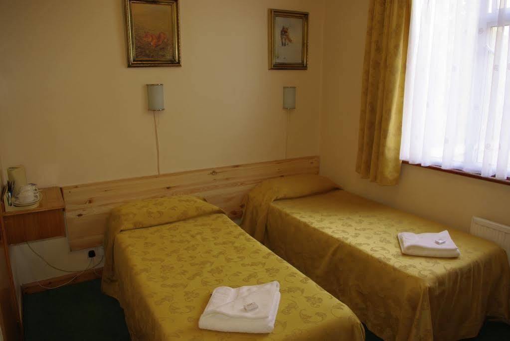 Star Hotel Лондон Экстерьер фото